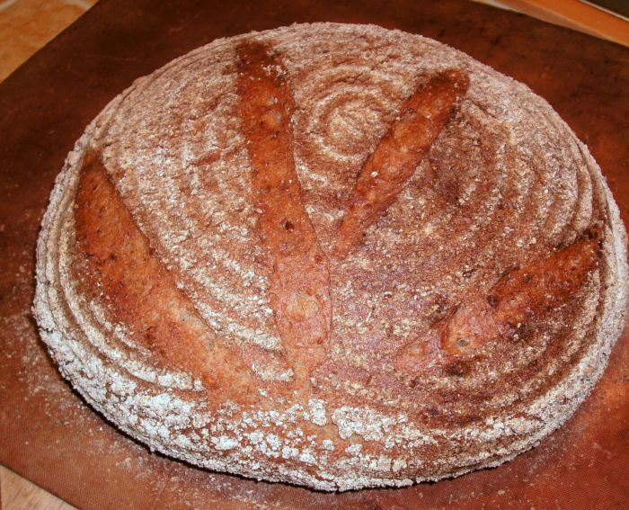 Rye and linseed sourdough bread