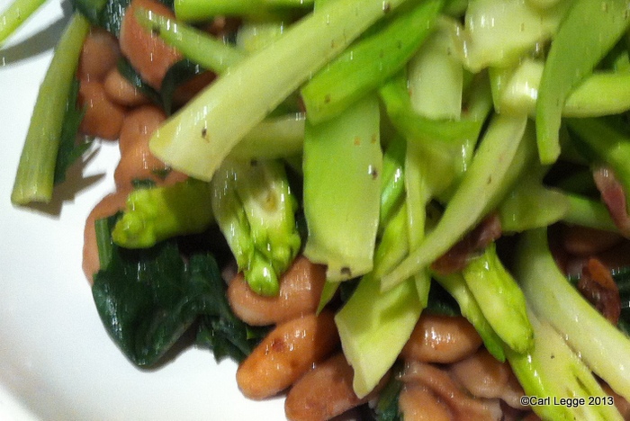 Dressed puntarelle and beans